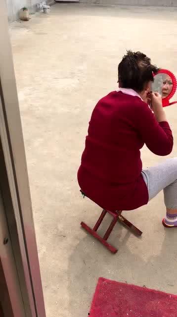 吃瓜群众杨阿姨,揭秘娱乐圈那些事儿